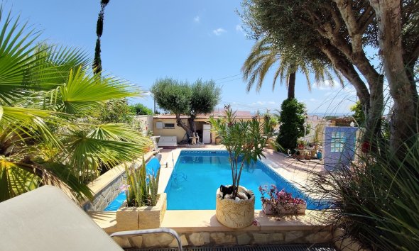 Resale - Villa / House - Ciudad Quesada