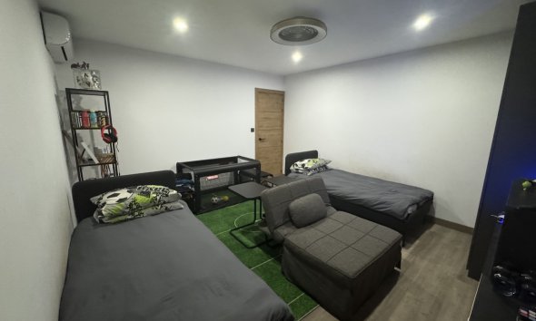 Resale - Terraced house / Townhouse - San Miguel de Salinas