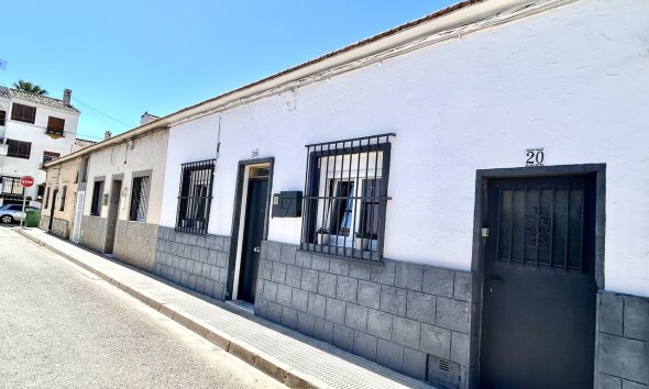 Resale - Terraced house / Townhouse - San Miguel de Salinas