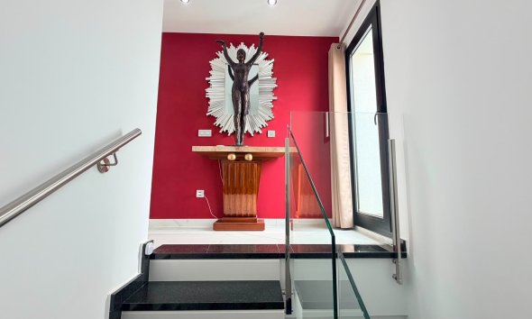 Resale - Villa - Los Montesinos - La Herrada