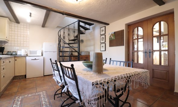 Resale - Farm Estate / Country Property - Albatera - Albatera - Country