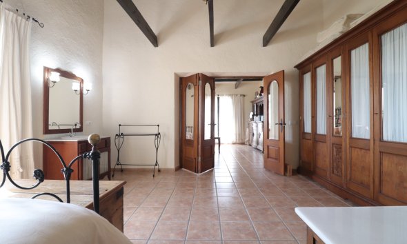 Resale - Farm Estate / Country Property - Albatera - Albatera - Country