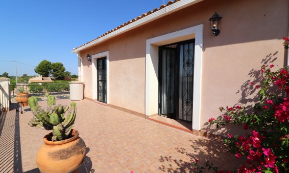 Resale - Farm Estate / Country Property - Albatera - Albatera - Country