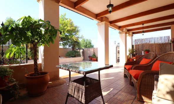 Resale - Farm Estate / Country Property - Albatera - Albatera - Country