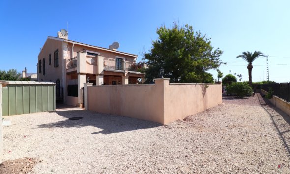 Resale - Farm Estate / Country Property - Albatera - Albatera - Country