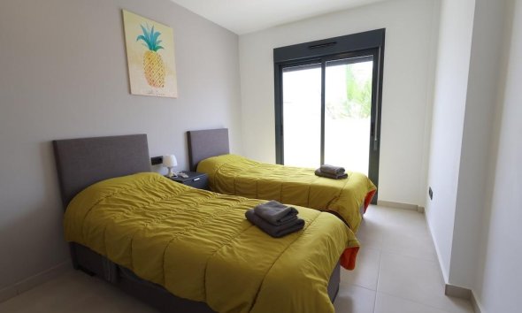 Resale - Bungalow - Guardamar del Segura - El Raso