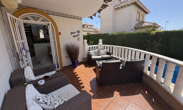 Resale - Villa - Orihuela Costa - Villamartín