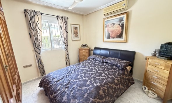 Resale - Villa - Orihuela Costa - Villamartín