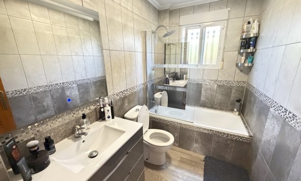Resale - Villa - Orihuela Costa - Villamartín
