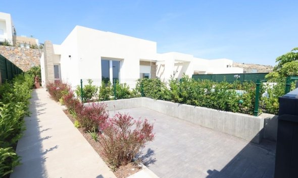 Resale - Villa - Algorfa - Comunidad Valenciana