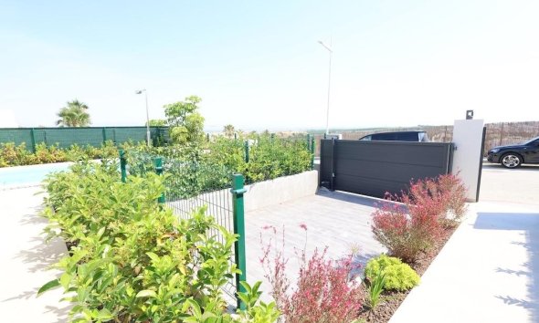 Resale - Villa - Algorfa - Comunidad Valenciana
