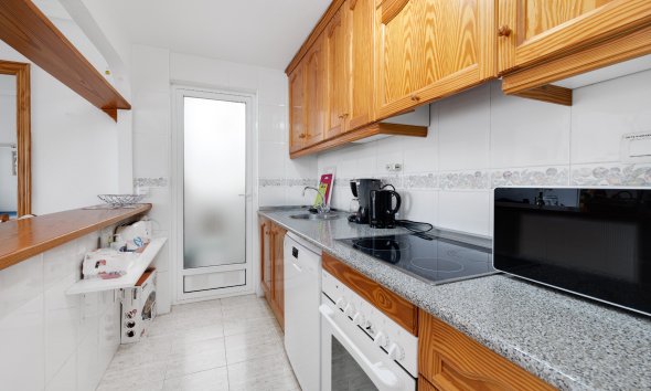 Resale - Apartment - Orihuela Costa - La Zenia