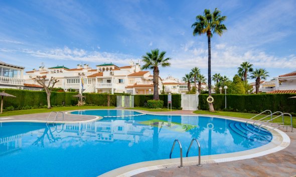 Resale - Apartment - Orihuela Costa - La Zenia