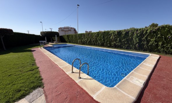 Resale - Terraced house / Townhouse - Orihuela Costa - Playa Flamenca
