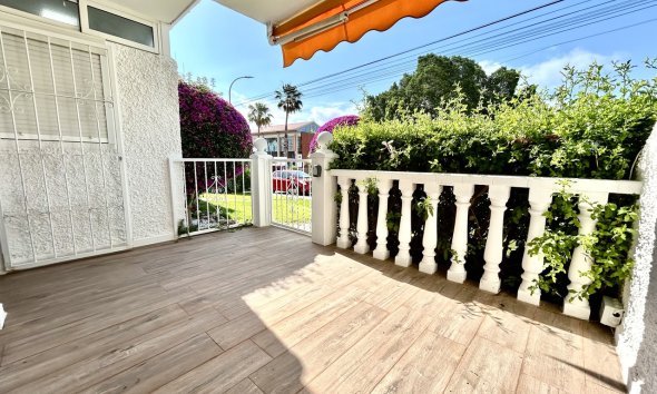 Resale - Apartment - Orihuela Costa - Villamartín