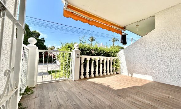 Resale - Apartment - Orihuela Costa - Villamartín