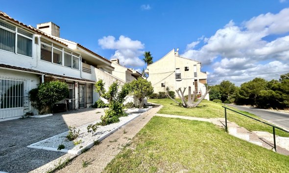 Resale - Apartment - Orihuela Costa - Villamartín