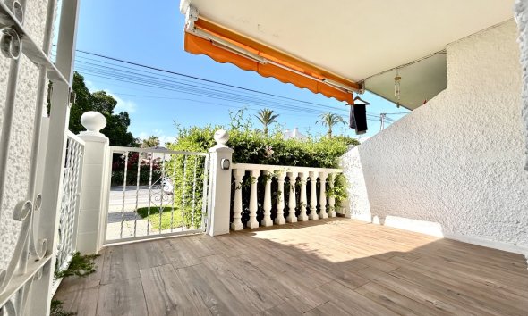 Resale - Apartment - Orihuela Costa - Villamartín