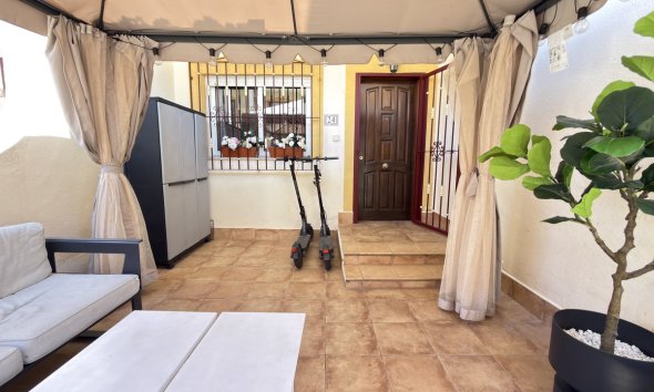 Resale - Terraced house / Townhouse - Orihuela Costa - La Zenia