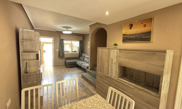 Resale - Terraced house / Townhouse - Orihuela Costa - La Zenia