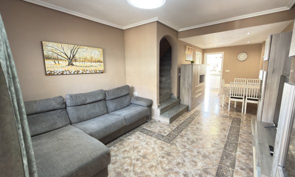 Resale - Terraced house / Townhouse - Orihuela Costa - La Zenia