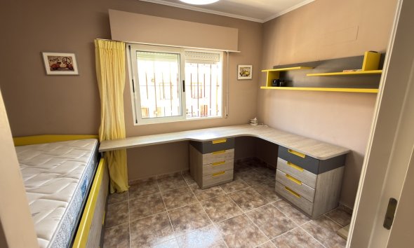 Resale - Terraced house / Townhouse - Orihuela Costa - La Zenia
