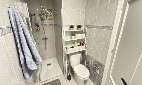 Resale - Terraced house / Townhouse - Orihuela Costa - La Zenia