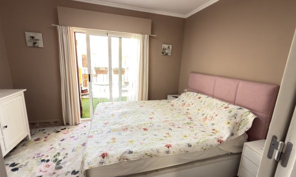 Resale - Terraced house / Townhouse - Orihuela Costa - La Zenia