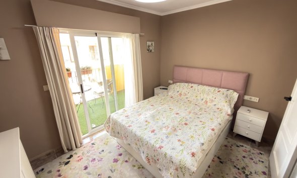 Resale - Terraced house / Townhouse - Orihuela Costa - La Zenia