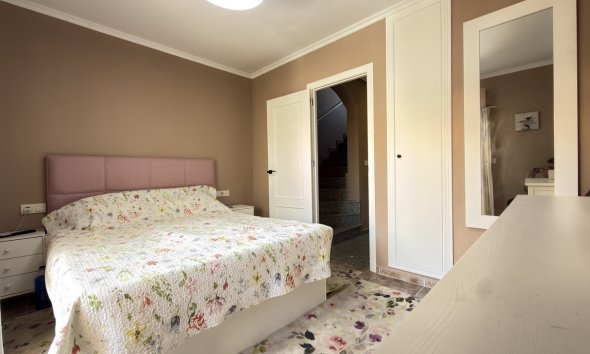 Resale - Terraced house / Townhouse - Orihuela Costa - La Zenia
