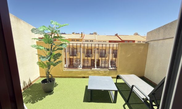 Resale - Terraced house / Townhouse - Orihuela Costa - La Zenia
