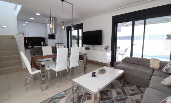 Resale - Villa - Benijofar