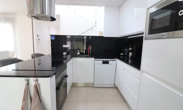 Resale - Villa - Benijofar