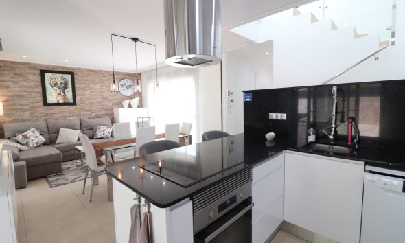 Resale - Villa - Benijofar