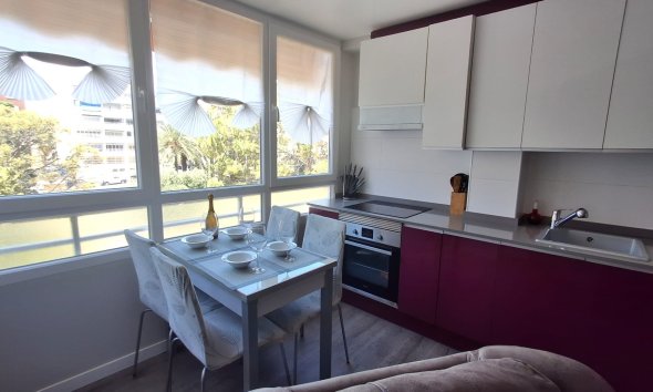 Resale - Apartment - Torrevieja - Playa de El Cura