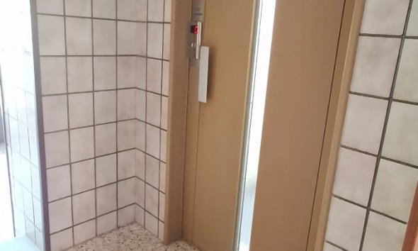 Resale - Apartment - Torrevieja - Playa de El Cura