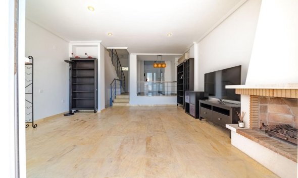 Resale - Terraced house / Townhouse - Orihuela Costa - Campoamor