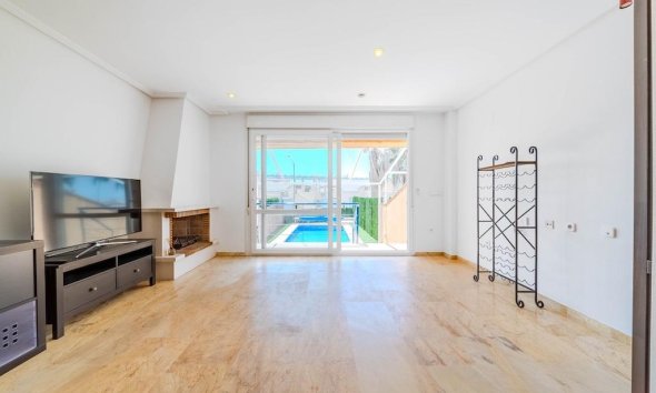 Resale - Terraced house / Townhouse - Orihuela Costa - Campoamor