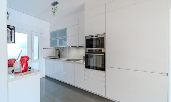 Resale - Terraced house / Townhouse - Orihuela Costa - Campoamor