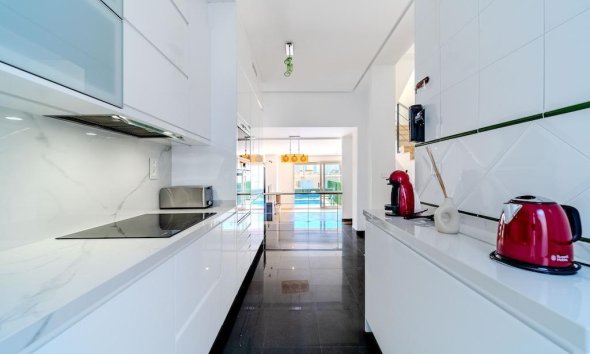 Resale - Terraced house / Townhouse - Orihuela Costa - Campoamor