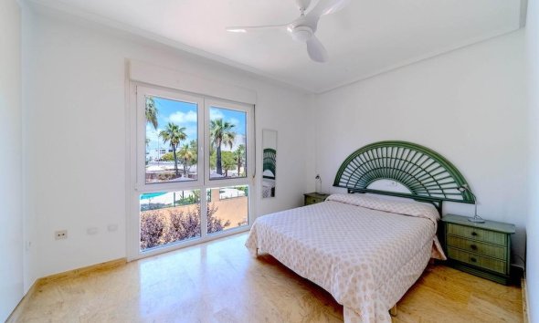 Resale - Terraced house / Townhouse - Orihuela Costa - Campoamor