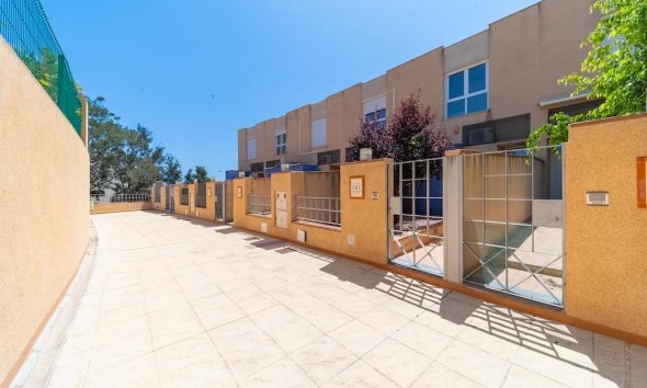Resale - Terraced house / Townhouse - Orihuela Costa - Campoamor