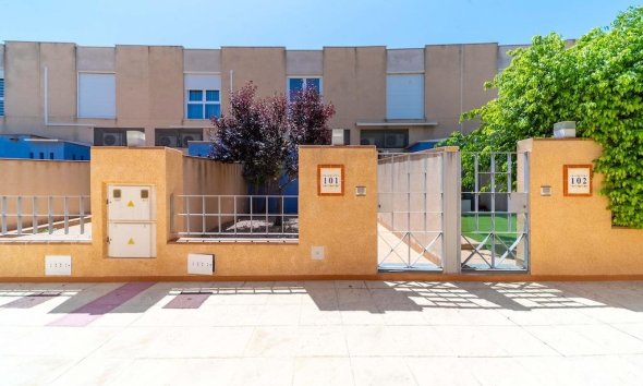 Resale - Terraced house / Townhouse - Orihuela Costa - Campoamor