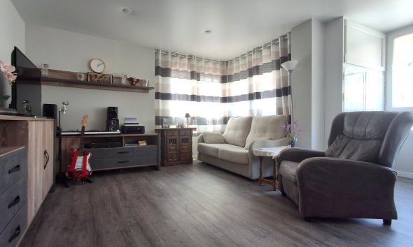 Resale - Apartment - Torrevieja - Centro