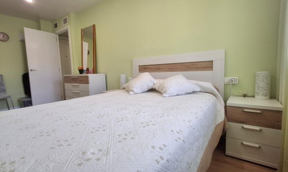 Resale - Apartment - Torrevieja - Centro