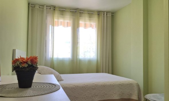 Resale - Apartment - Torrevieja - Centro
