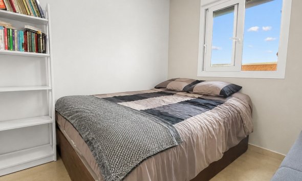 Resale - Apartment - Guardamar del Segura - El Raso