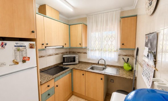 Resale - Apartment - Torrevieja - Estacion de autobuses
