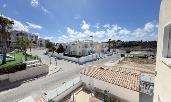 Resale - Apartment - Orihuela Costa - Villamartín
