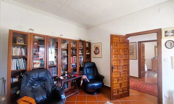 Reventa - Finca - La Marina